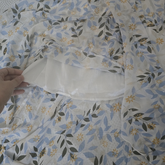 Skirt - Picture 3 of 3